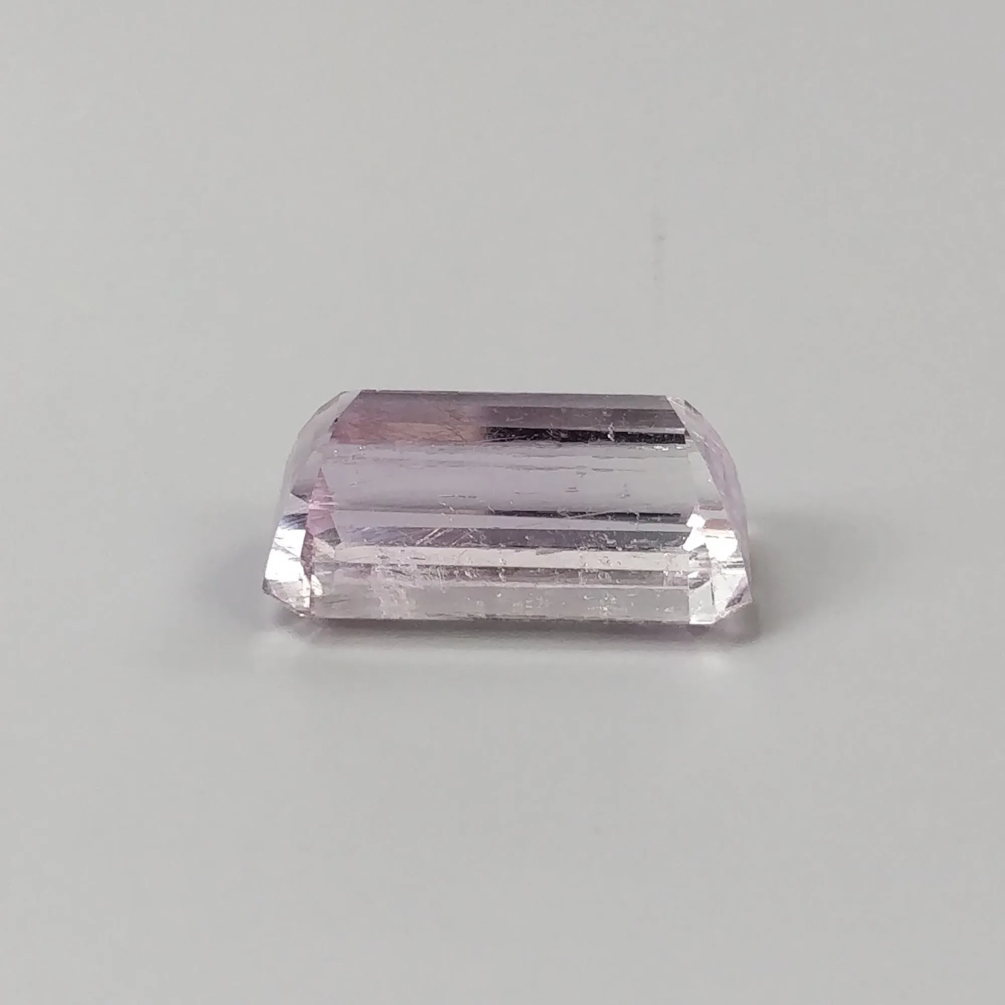 KUNZITE Gemstone Normal Cut : 16.60cts Natural Untreated Unheated Purple Kunzite Cushion Shape 19*11mm