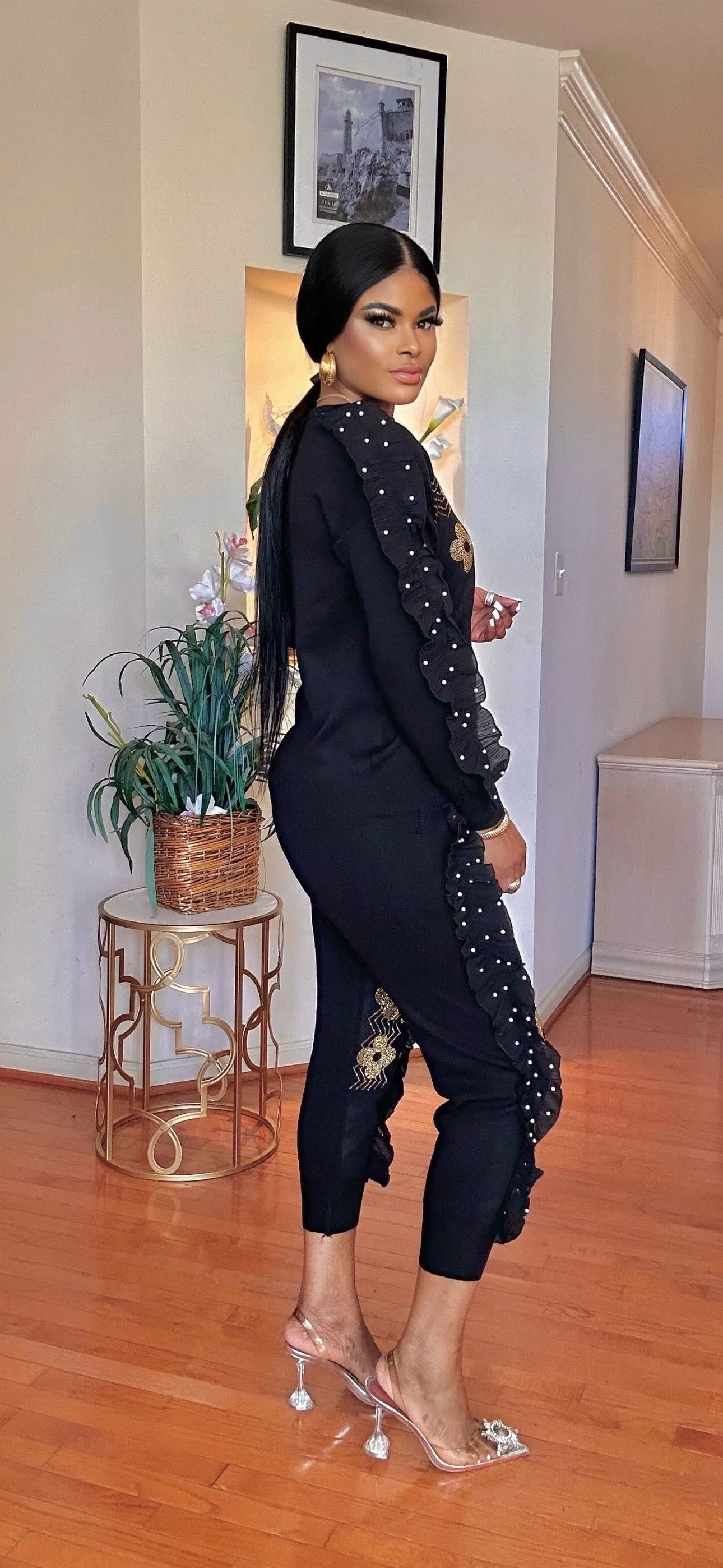 RUFFLE-RHINESTONE SWEATER JOGGER SET(BLACK)