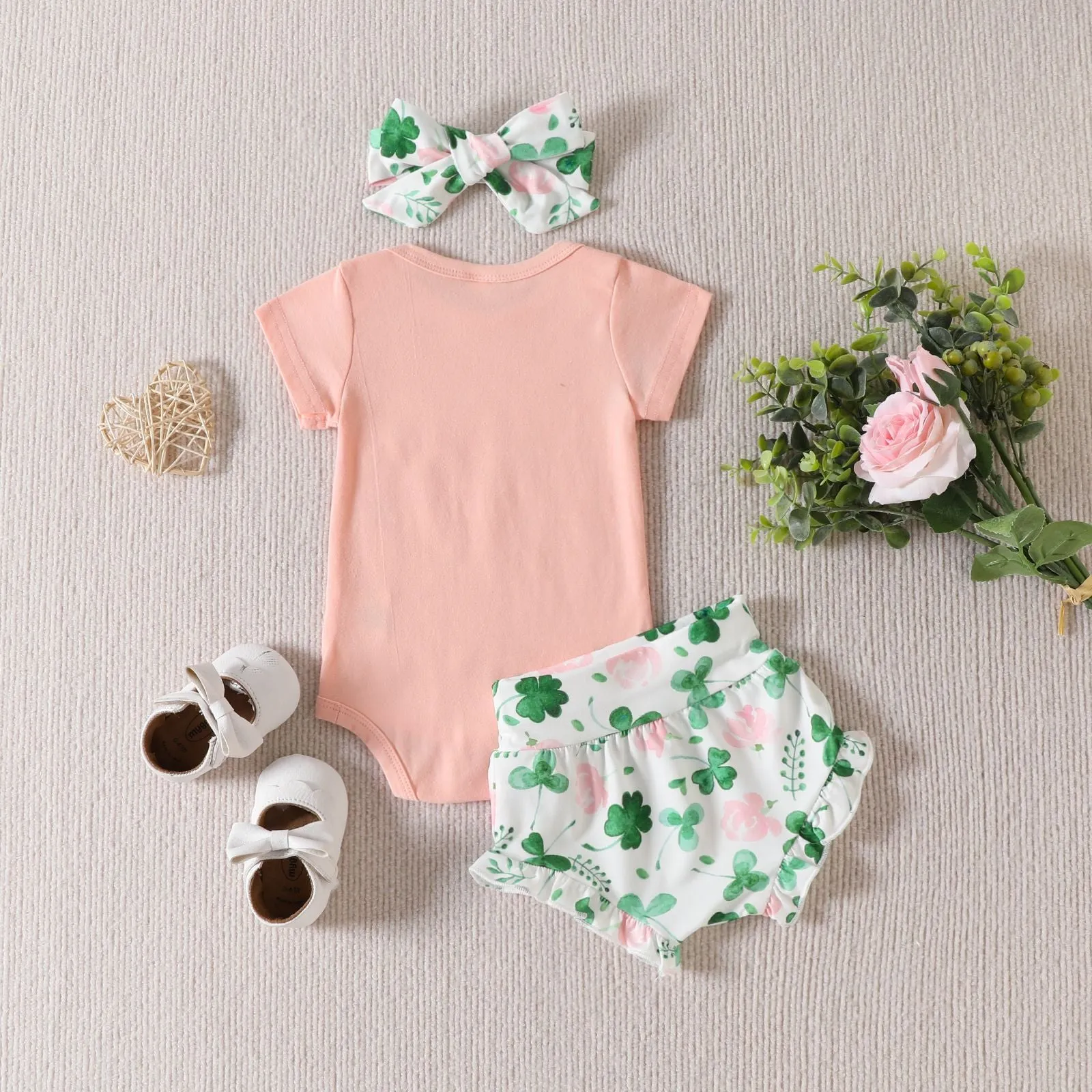 St. Patrick's Day 2023 Baby Girls' Set Alphabet Romper Four leaf Grass Printed Shorts Headband